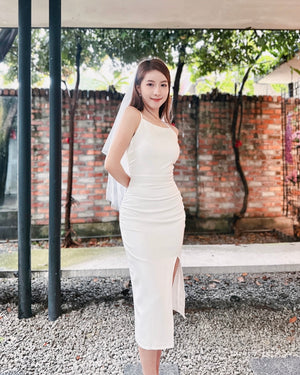 Sleeveless Pleats Body Fit Midi Dress WHITE (M) Sweet & Classy Co. Sleeveless Pleats Body Fit Midi Dress WHITE (M) Sweet & Classy Co.