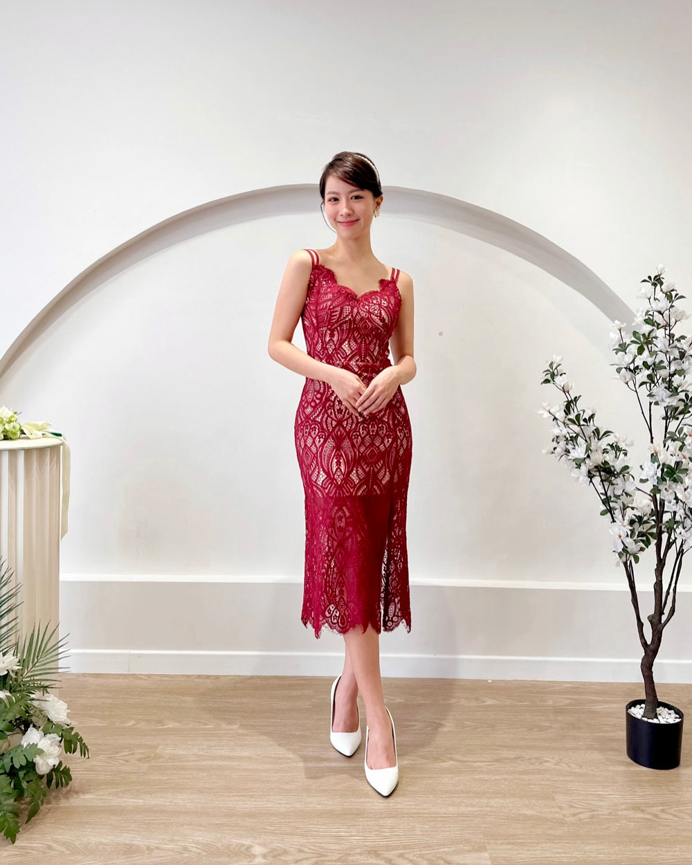 Eyelash Lace Body Fit Slit Midi Dress WHITE/ MAROON (XS-L)