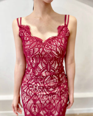 Eyelash Lace Body Fit Slit Midi Dress WHITE/ MAROON (XS-L)
