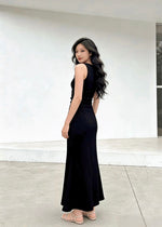 *S&C Made* Sleeveless Pleats Body Fit Mermaid Maxi Dress MAROON/ BLACK (S-XL)