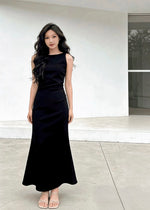 *S&C Made* Sleeveless Pleats Body Fit Mermaid Maxi Dress MAROON/ BLACK (S-XL)