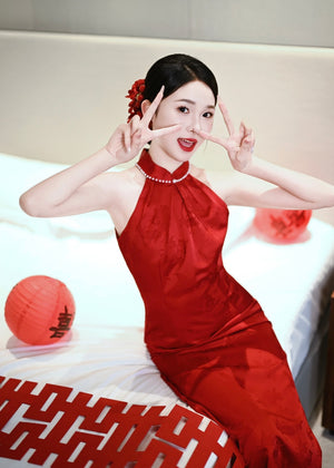 *S&C Made* Halter Pearl Neckline Qipao MAROON (XS-L)