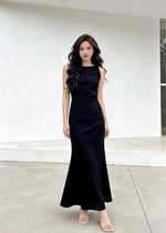 *S&C Made* Sleeveless Pleats Body Fit Mermaid Maxi Dress MAROON/ BLACK (S-XL)