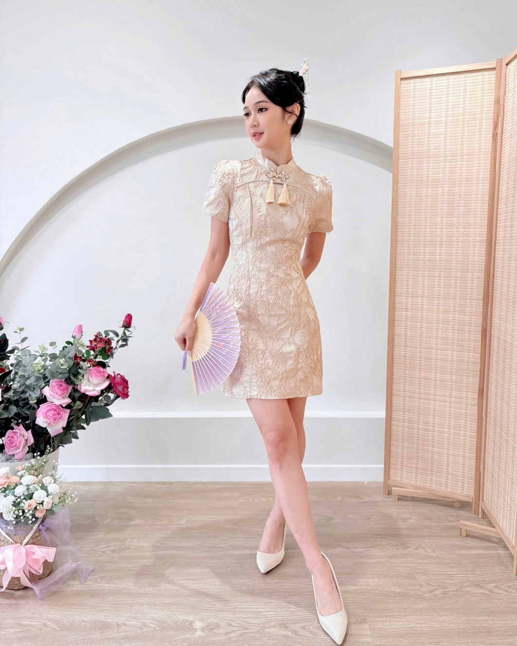 Golden Embroidery Mini Cheongsam BEIGE/ BLACK (S-2XL)