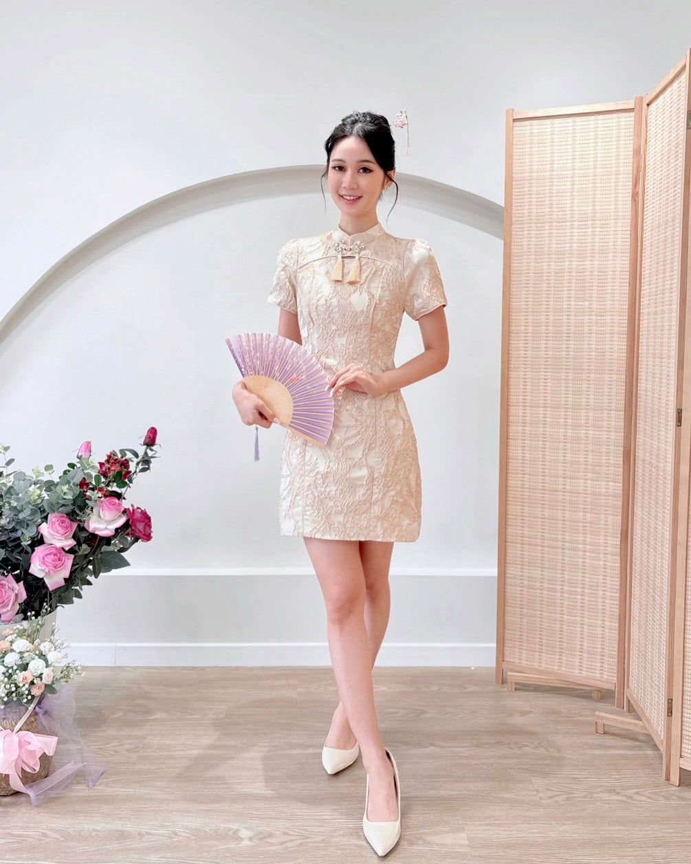 Golden Embroidery Mini Cheongsam BEIGE/ BLACK (S-2XL)