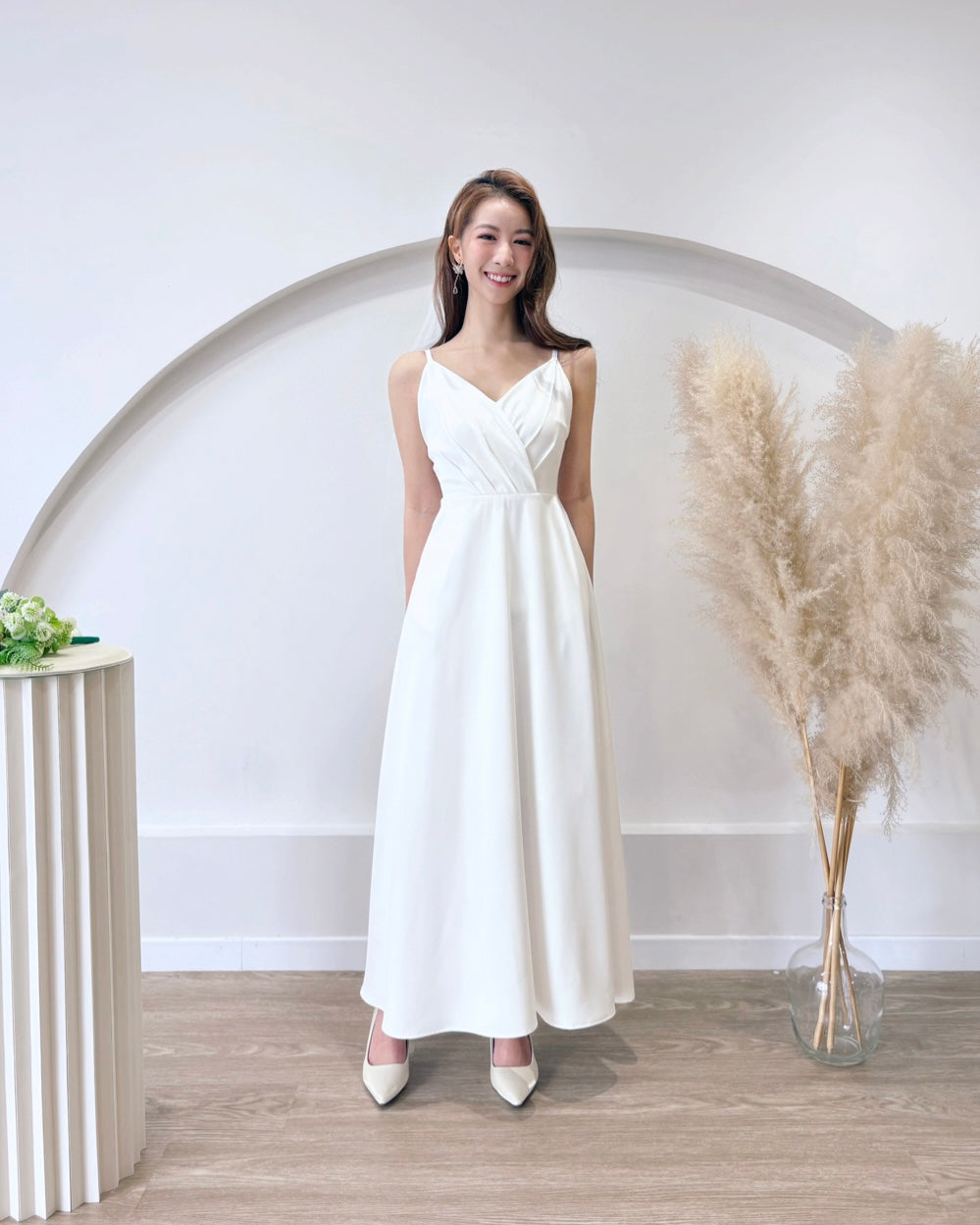 V Spaghetti Straps Pleats Flare Maxi Gown WHITE (XS-L)