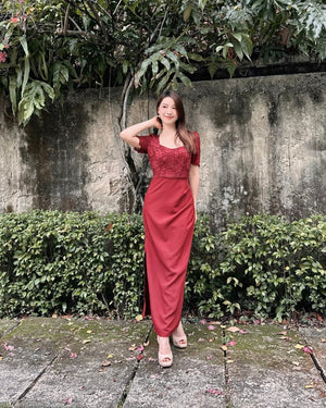 Sweetheart Lacey Pleats Maxi Gown WHITE/ MAROON (SM)