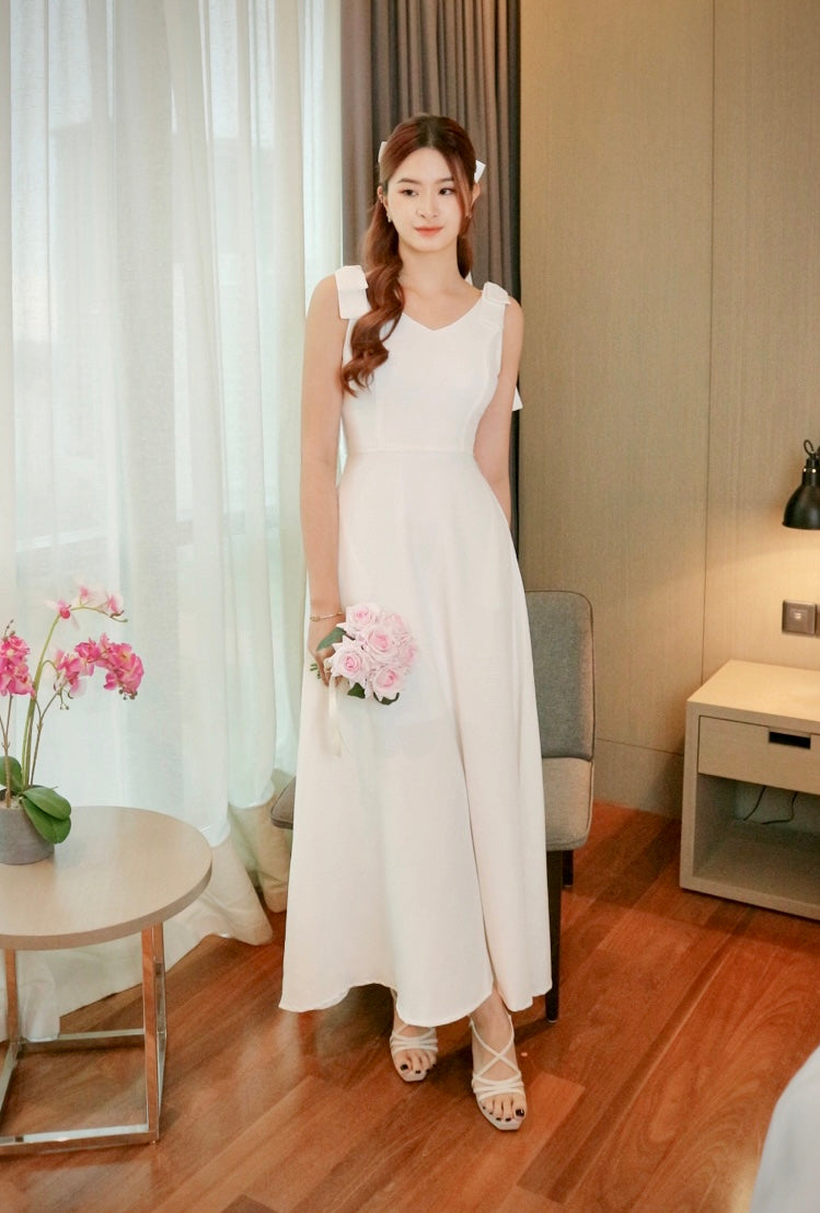 V Ribbon Design Maxi Dress (L)