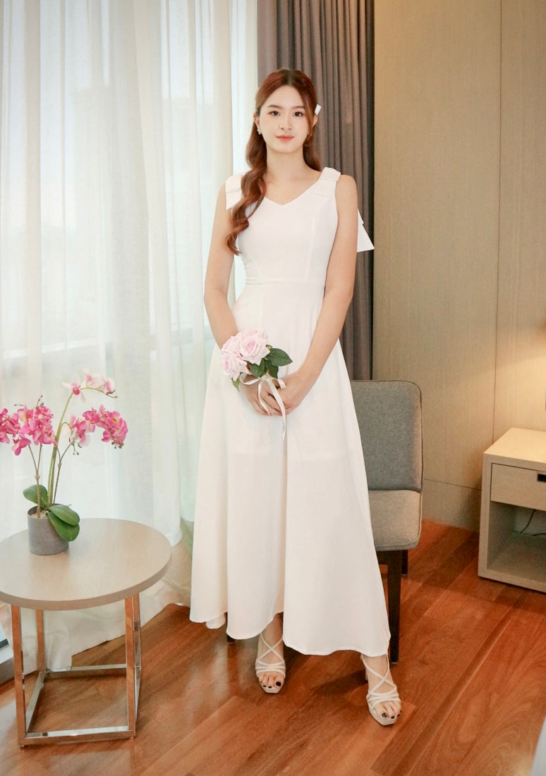 V Ribbon Design Maxi Dress (L)