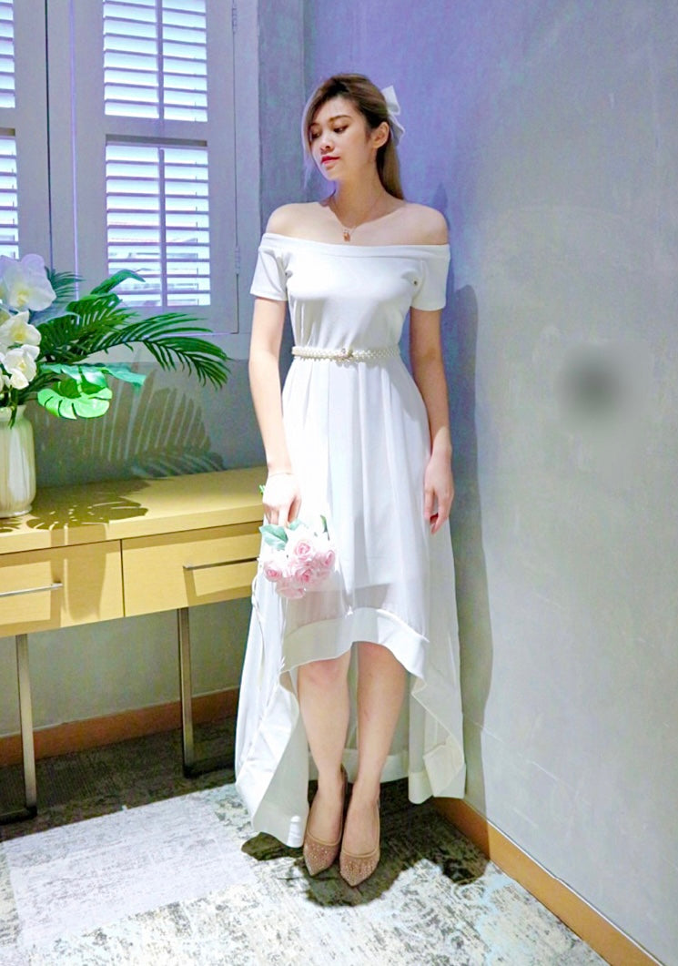 *EXCLUSIVE* Asymmetry 2 Way maxi dress WHITE (SM)